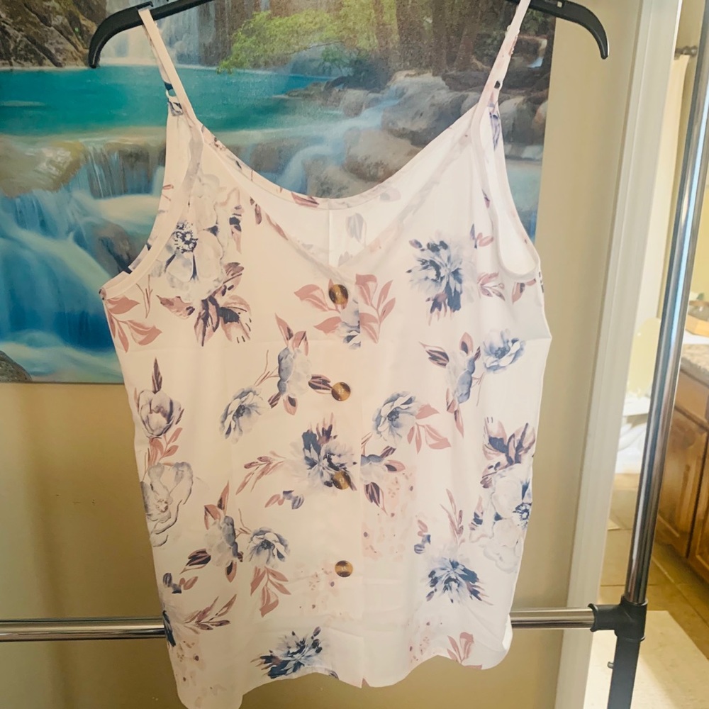 Blouse white and flowers size Large